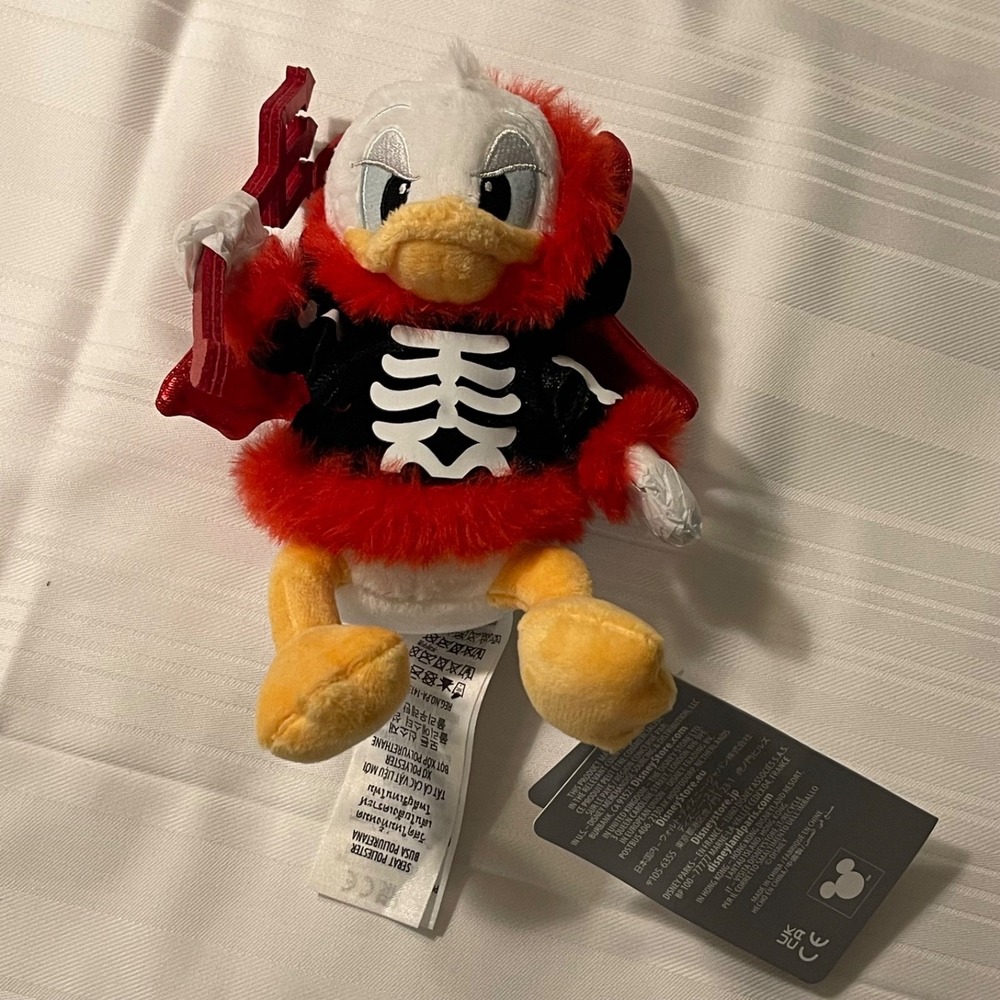 Disney Parks 2026 Halloween WDW Deviled Donald Plush Bag Charm New